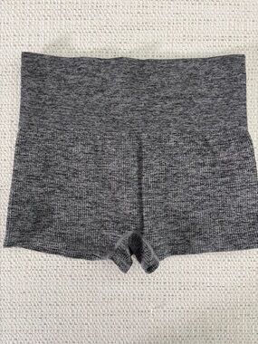 Colsie Ribbed Bike Shorts, Heathered Gray, Size Large